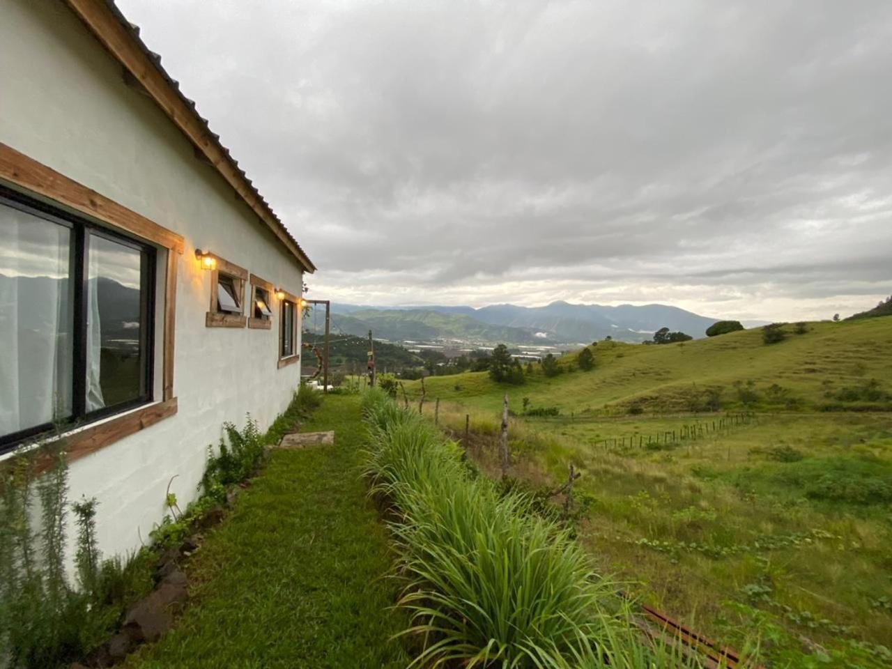 Villa La Casita De Charo 2 Constanza Exterior foto